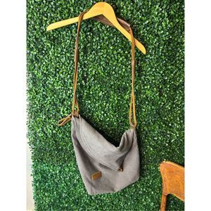 Tom Clovers Gray Canvas Leather Strap Lined Messenger Crossbody Tote Bag